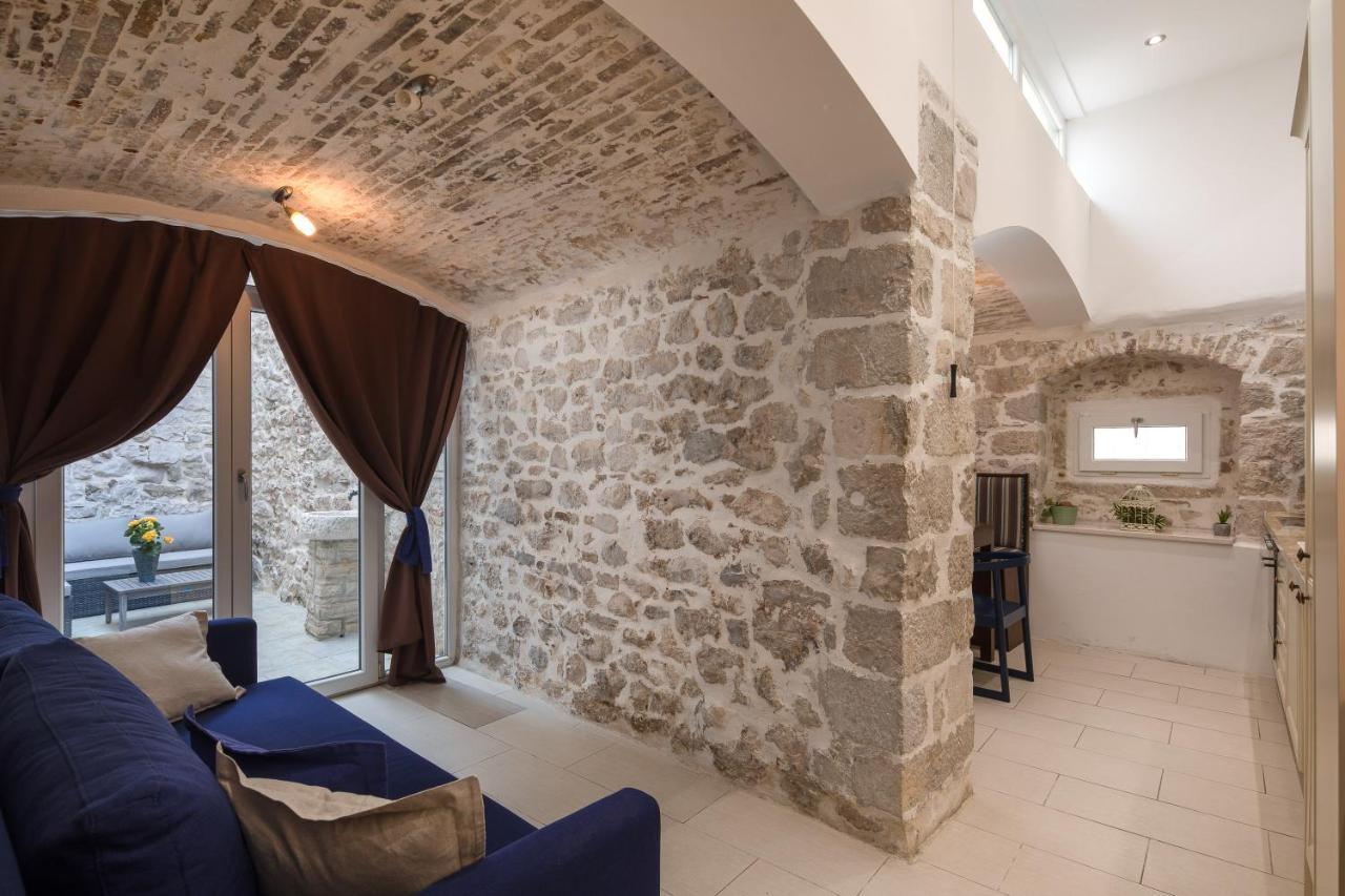 Отель Awesome Stone House Сплит Экстерьер фото
